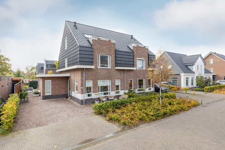 Vlinderslag 21 in Zuidoostbeemster foto