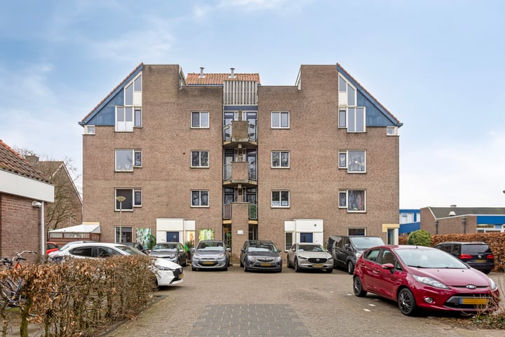 Vlinderveen 264 in Spijkenisse foto