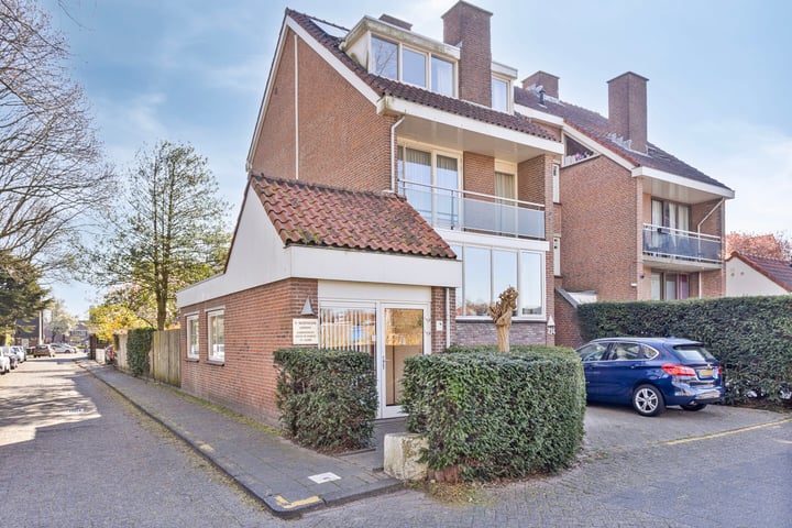 Vlinderveen 274 in Spijkenisse foto