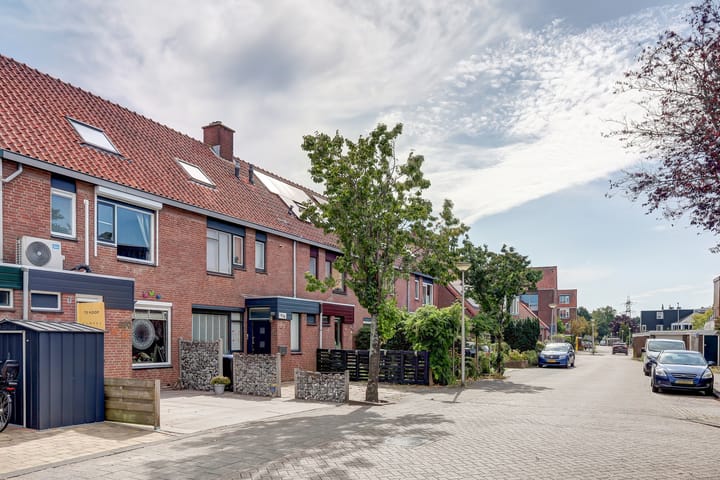 Vlinderveen 630 in Spijkenisse foto