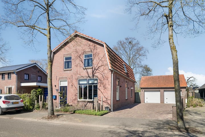 Vloetweg 20 in Oploo foto