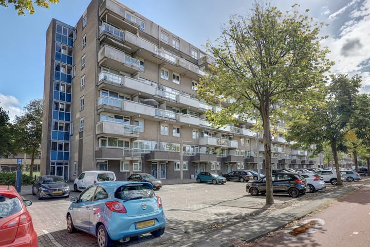 Voermanweg 652 in Rotterdam foto
