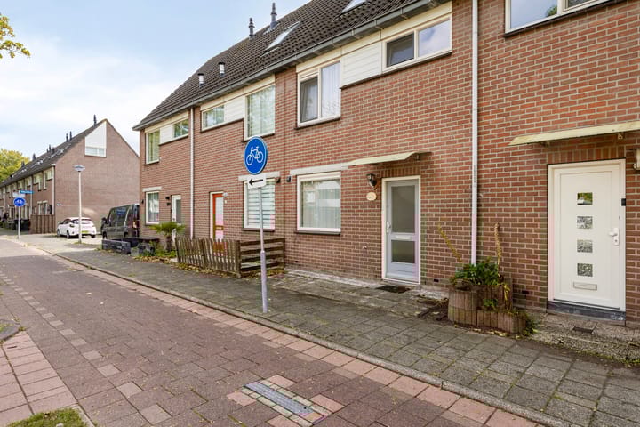 Vogelenzanglaan 23 in Spijkenisse foto