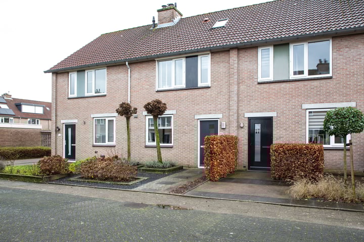 Vogelkersstraat 15 in Lichtenvoorde foto