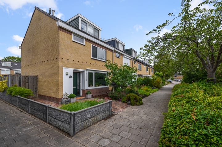 Vogelven 18 in Heemskerk foto
