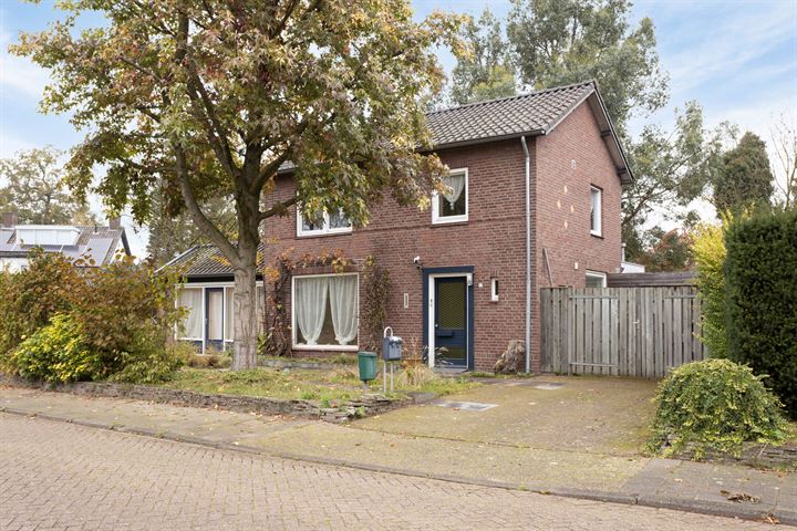Voirt 90 in Nuenen foto