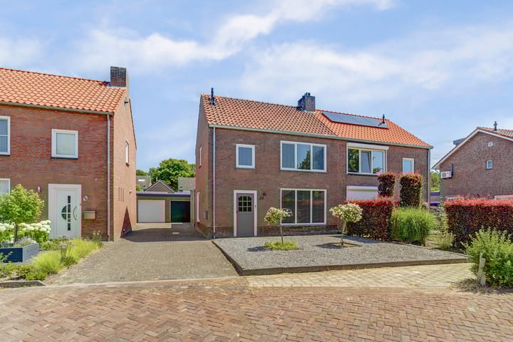 Volderstraat 20 in Hoogeloon foto