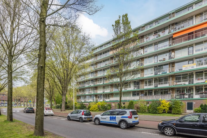 Volendamlaan 891 in 's-Gravenhage foto