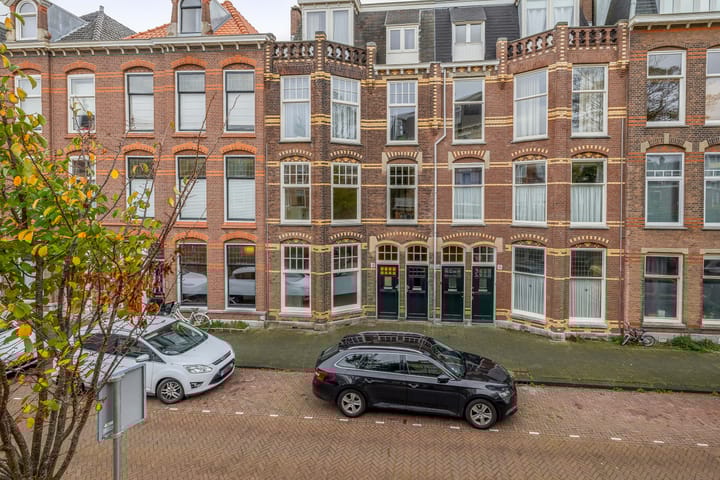 Voltastraat 10 in 's-Gravenhage
