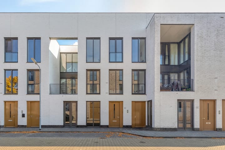 Voltastraat 102 in 's-Hertogenbosch