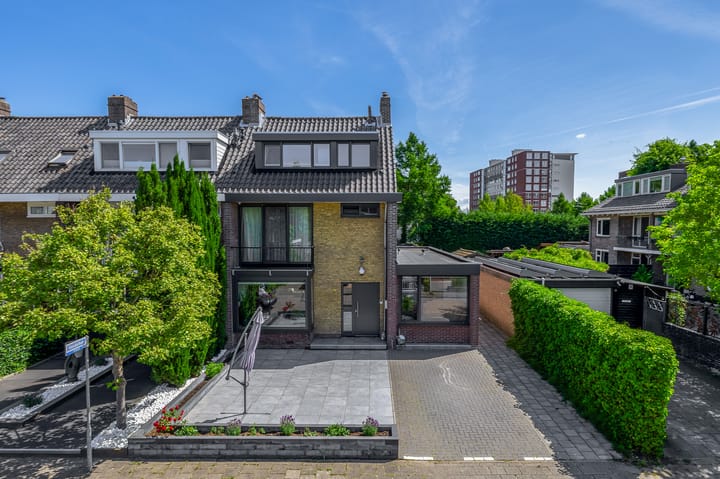 Vondellaan 2 in Capelle aan den IJssel foto
