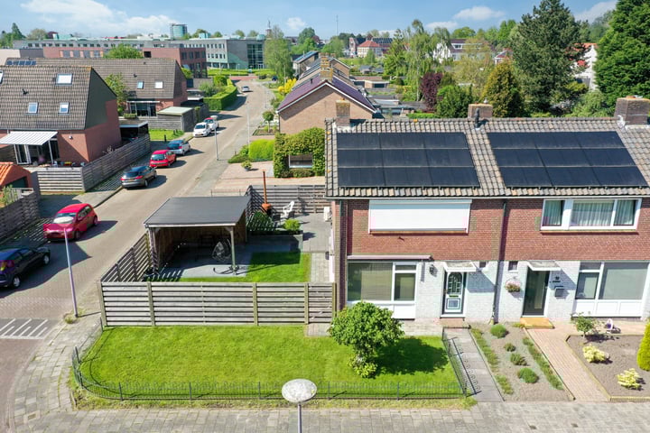Vondellaan 21 in Winschoten foto