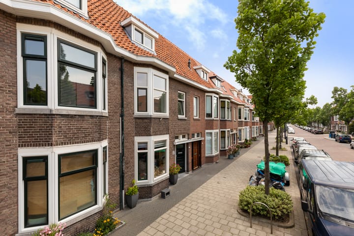 Vondellaan 56A in Schiedam foto