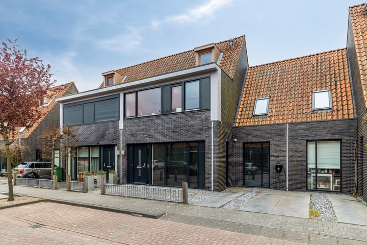 Vondelpark 18 in Purmerend foto