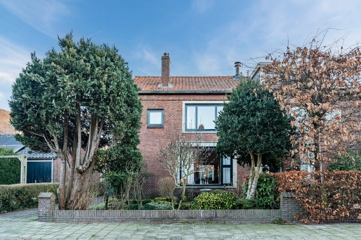 Vondelstraat 1 in Voorschoten foto