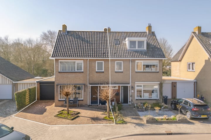 Voorborch 64 in Middelburg foto