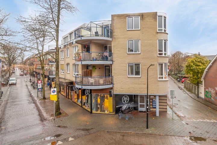 Voorheuvel 131 in Zeist foto