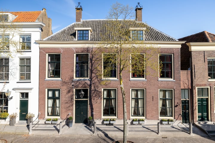 Voorstraat 14 in Middelharnis