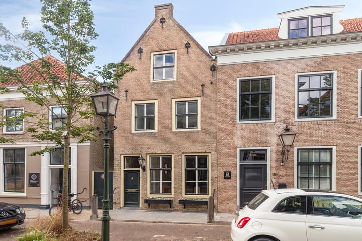 Voorstraat 17 in Middelharnis foto