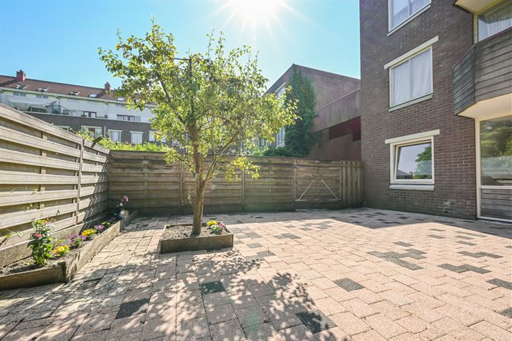 Voorthuizenstraat 96 in Amsterdam foto