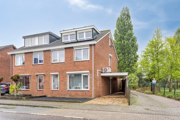 Voortsweg 66 in Enschede foto