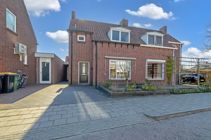 Vossenbeldsstraat 12 in Wierden