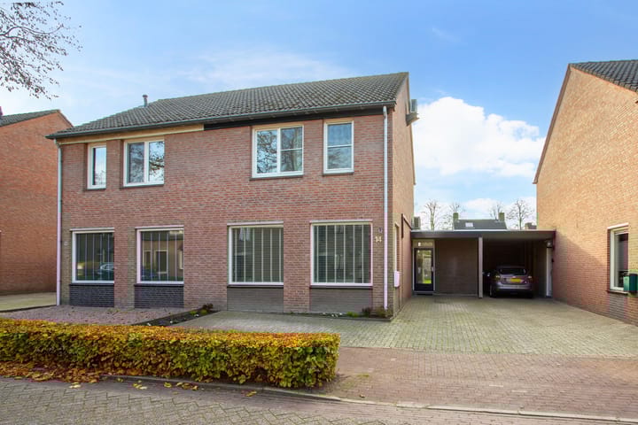 Vossenhof 14 in Hooge Mierde foto