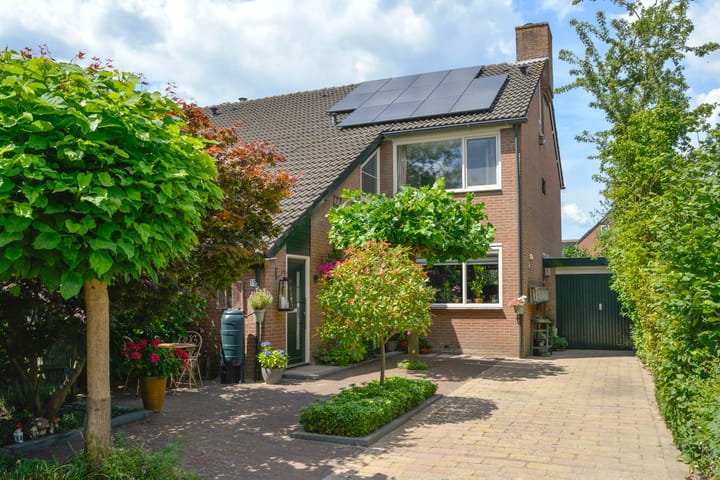 Vossestaart 19 in Huizen