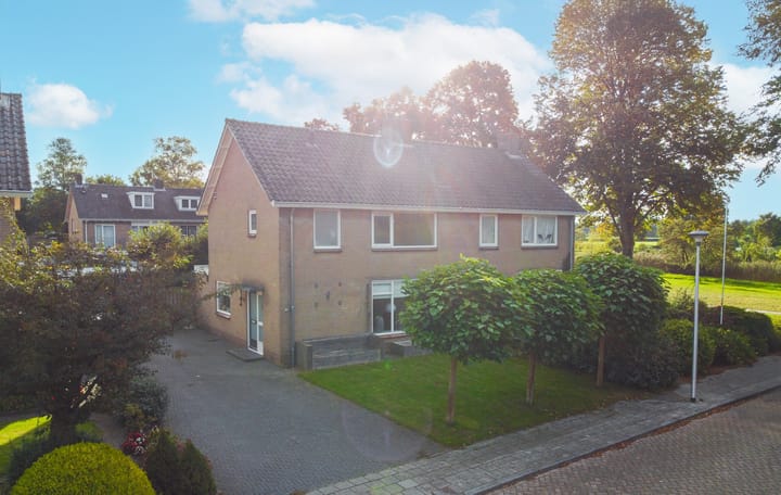 Vossiuslaan 4 in Zwolle foto