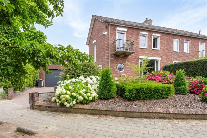 Vouerweg 46 in Sittard foto
