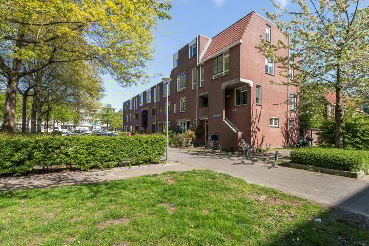 Vredenoordpad 20 in Rotterdam foto
