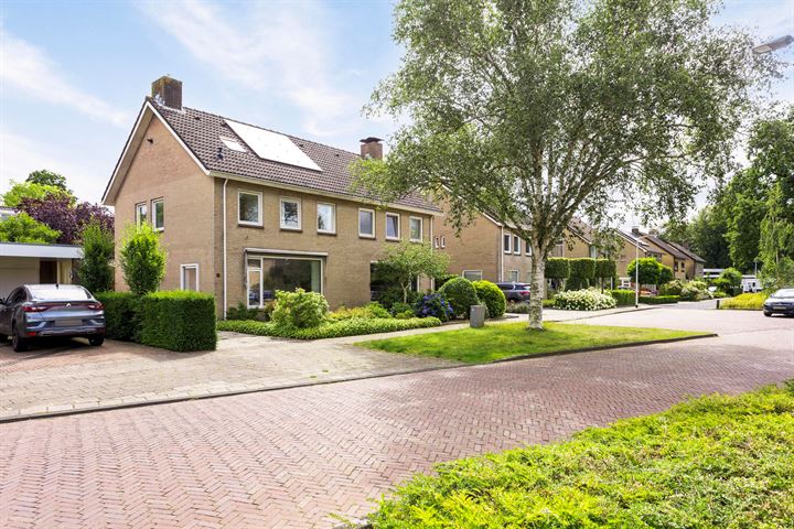 Vriesenhof 14 in Dalfsen foto