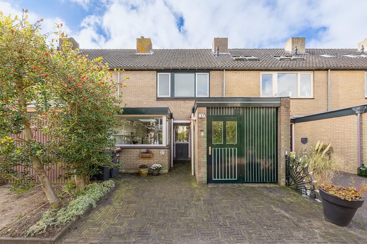 Vrijburglaan 37 in Uitgeest foto