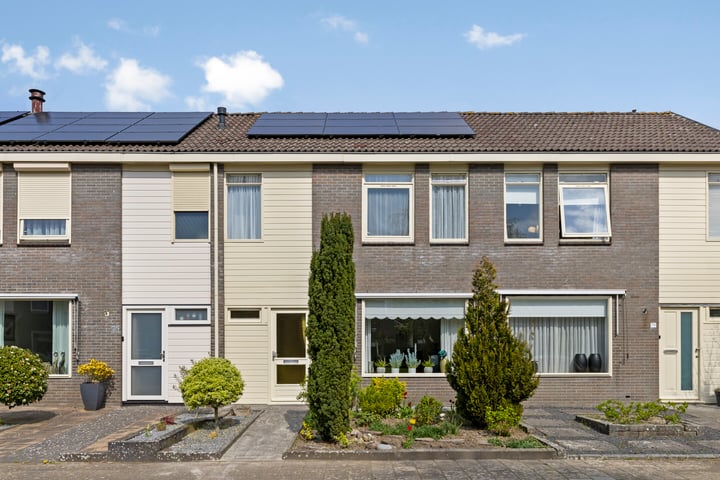 Foto van woning Vrijheidsplaat 77, Emmeloord
