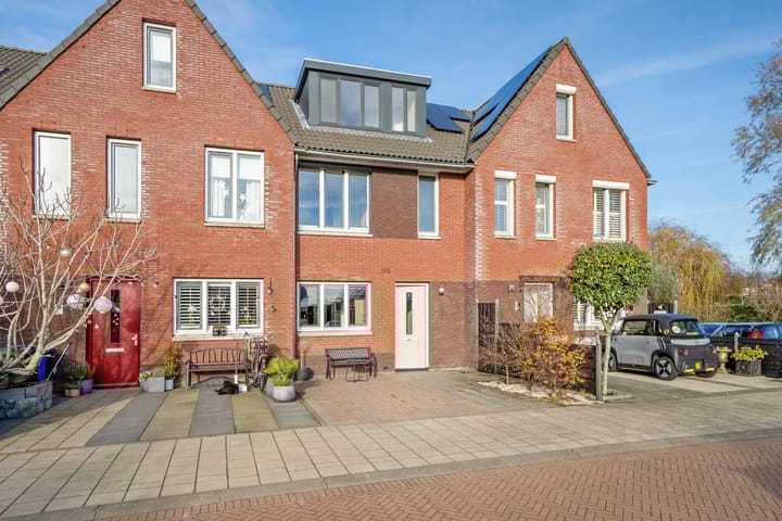 Vrouw Rijssensloot 36 in Delft