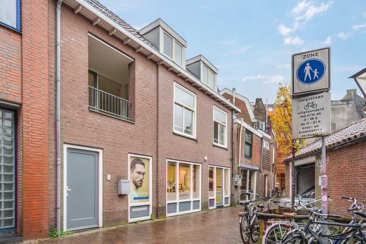 Vrouwenkerksteeg 7A in Leiden foto