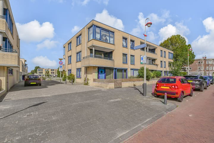 Vrouwezandplein 28 in 's-Gravenhage