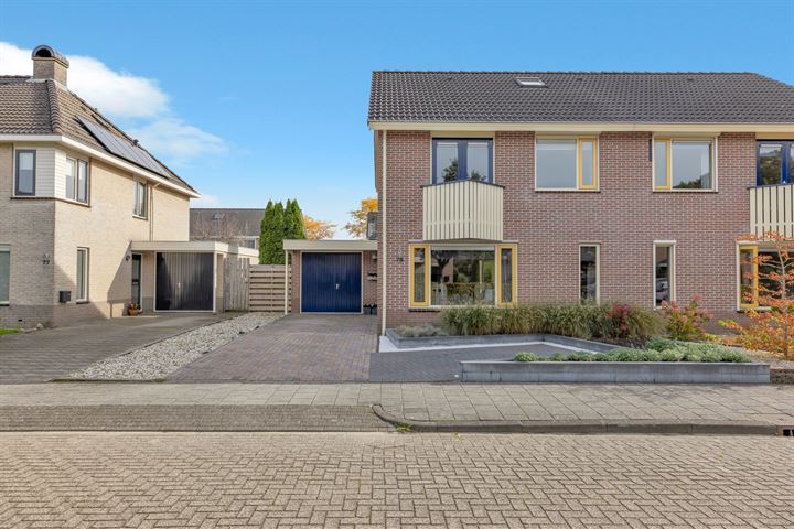 Vuurdoornweg 75 in Winschoten foto