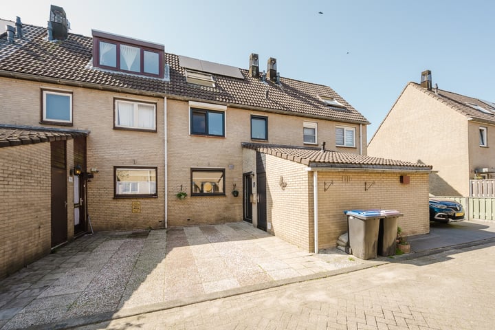 Vuursteenkreek 52 in Spijkenisse foto