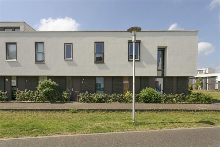 Vuurvlinder 12 in Apeldoorn foto