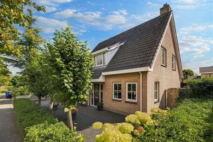 W.G. van de Hulststraat 21 in Almere foto