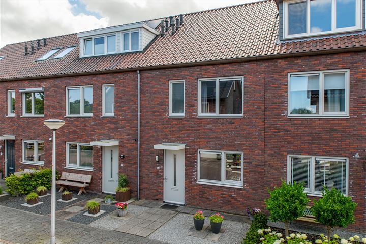 W.L. Döllstraat 42 in Lisse foto