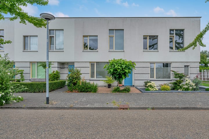 W.L.S. Churchillstraat 21 in Groningen foto