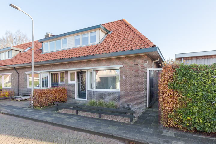 W. M. Oppedijkstraat 1 in IJlst foto