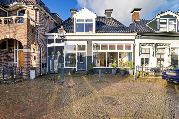 Waachshaven 1 in Grou foto