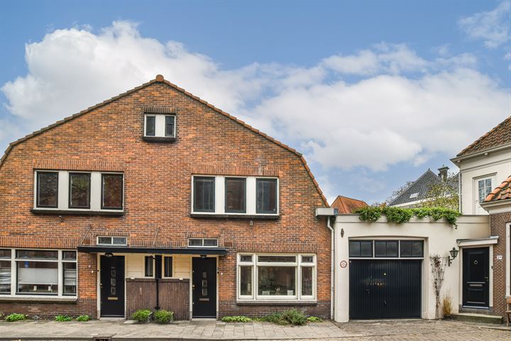 Waagplein 2 in Weesp foto