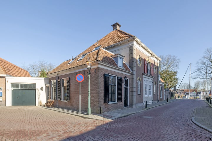Waagplein 2a in Weesp foto