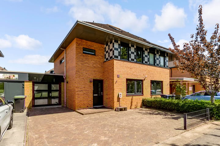 Waagstraat 8 in Almere foto