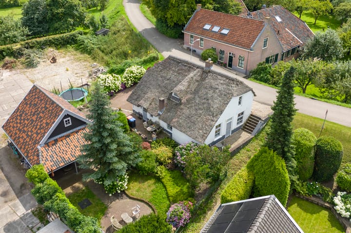 Waaldijk 77 in Herwijnen foto