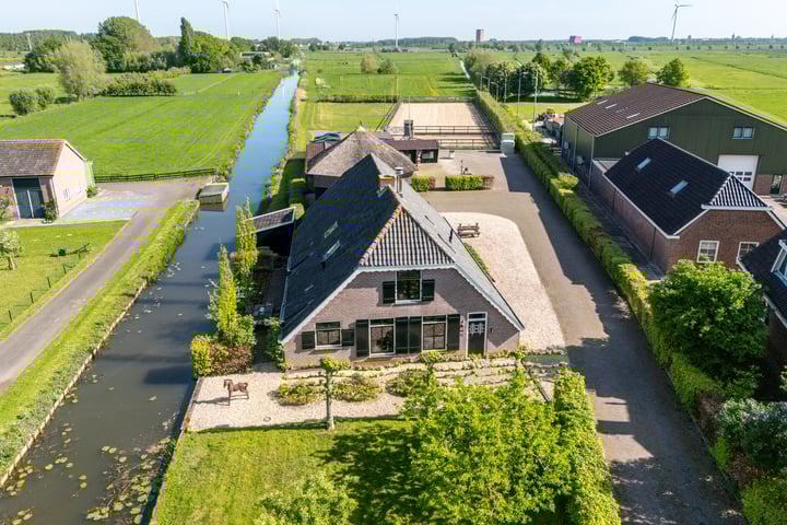 Waalseweg 90 in Tull en 't Waal